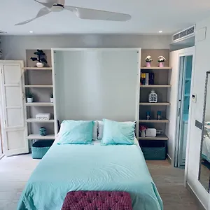 Cathedral Studio, Luxury In Cathedral Area, Parking Optional Séville