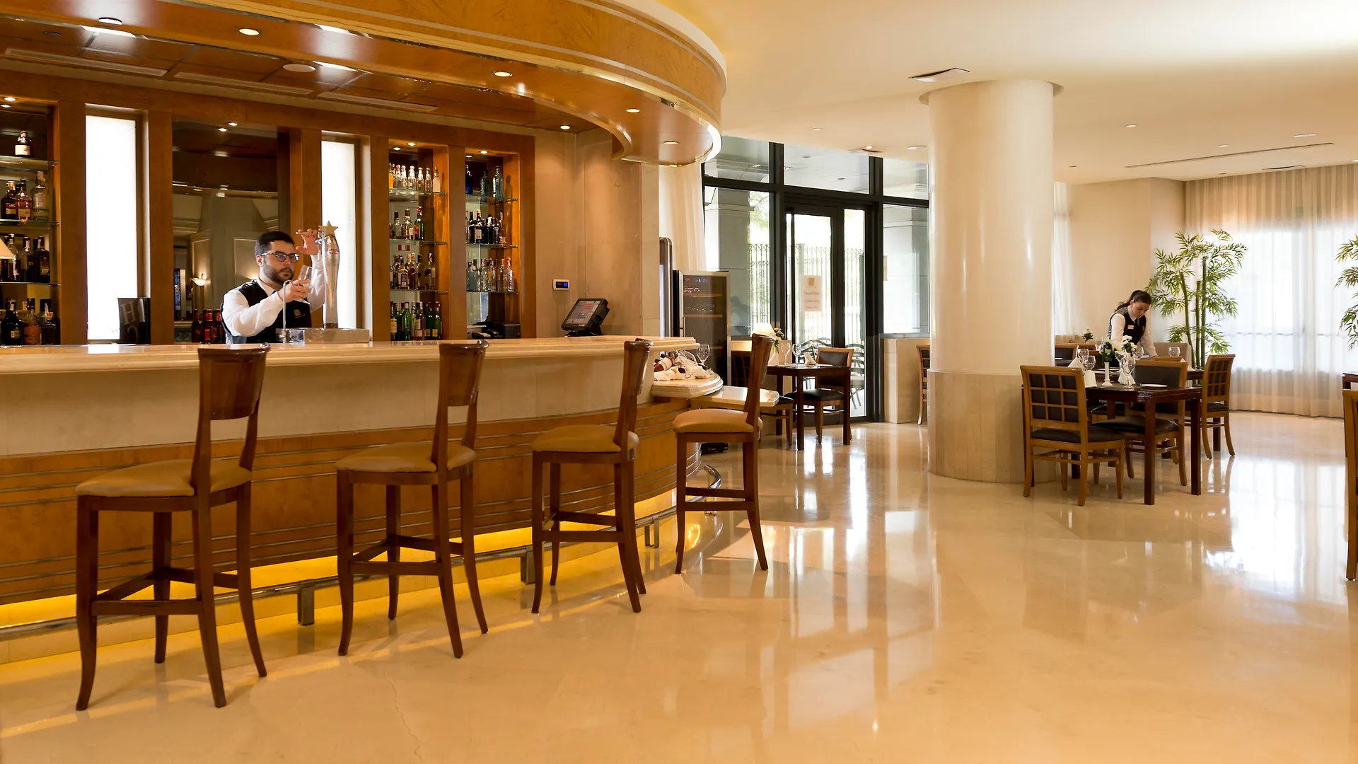 Hotel Sevilla Center