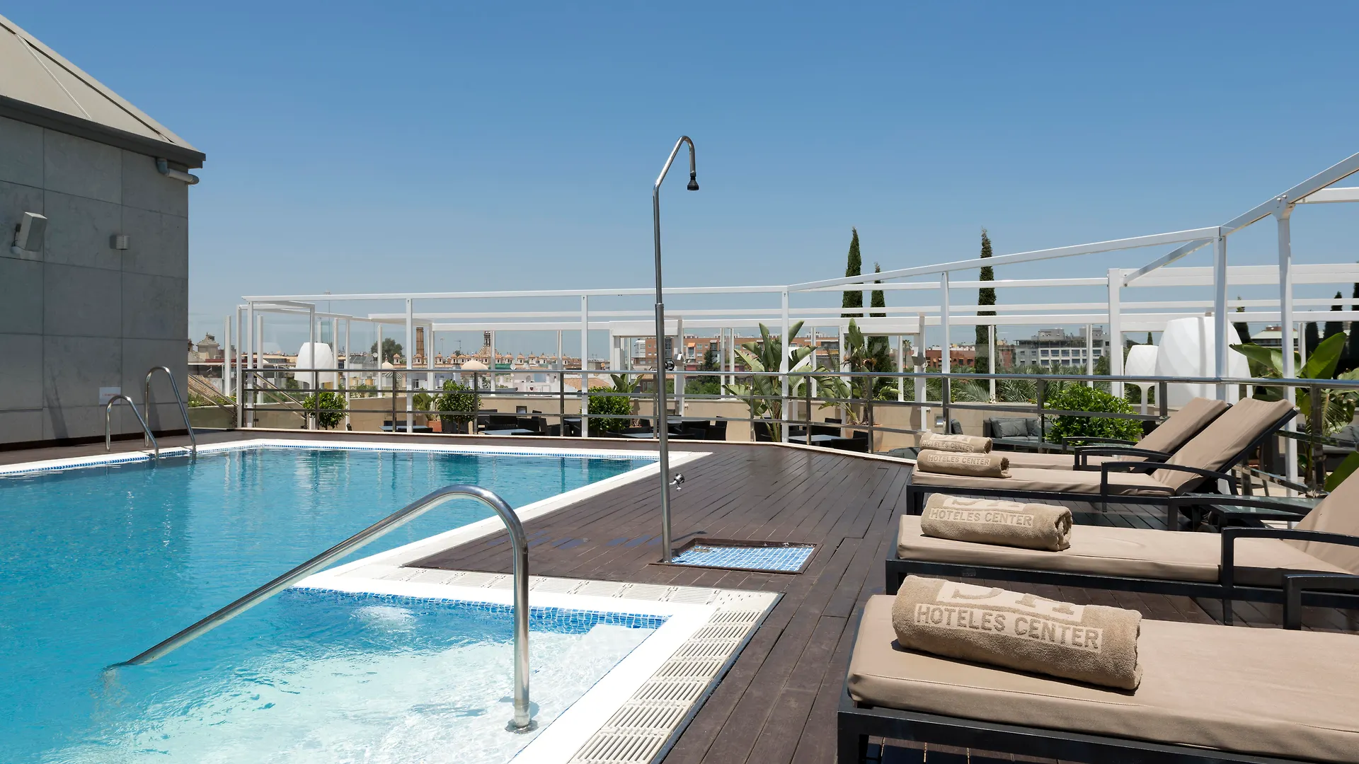 Hotel Sevilla Center